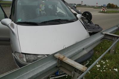 6 leicht verletzte bei Unfall mit 2 Pkw